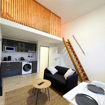 Loft Maniny By Urban Apartments Прага Экстерьер фото
