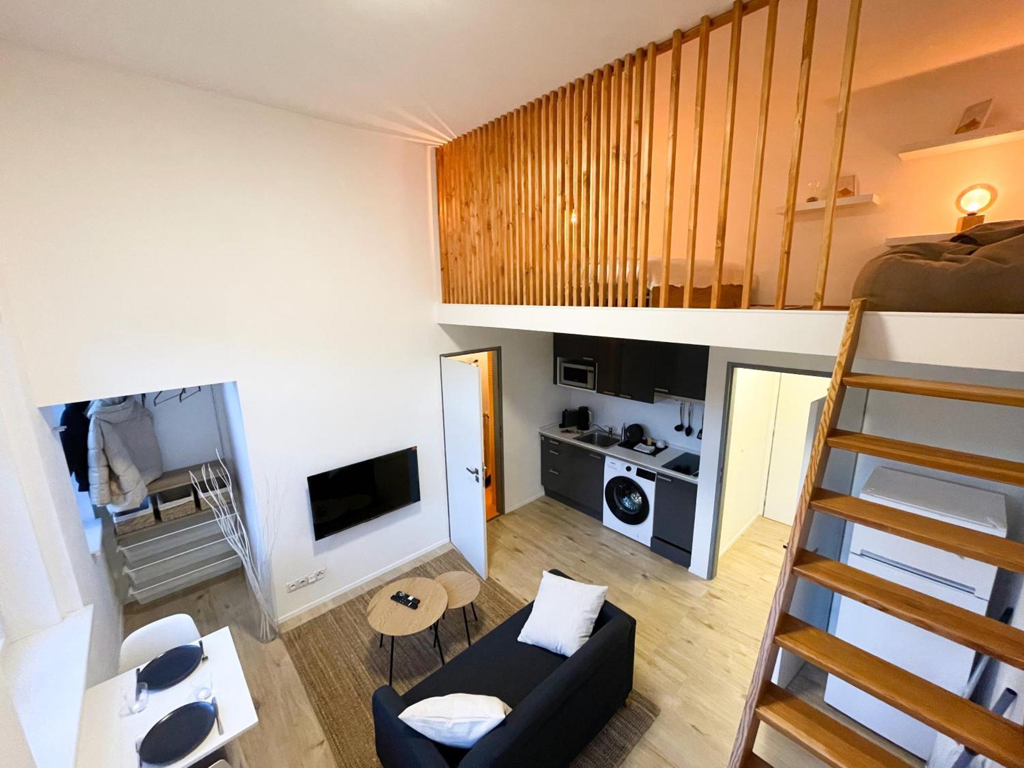 Loft Maniny By Urban Apartments Прага Экстерьер фото
